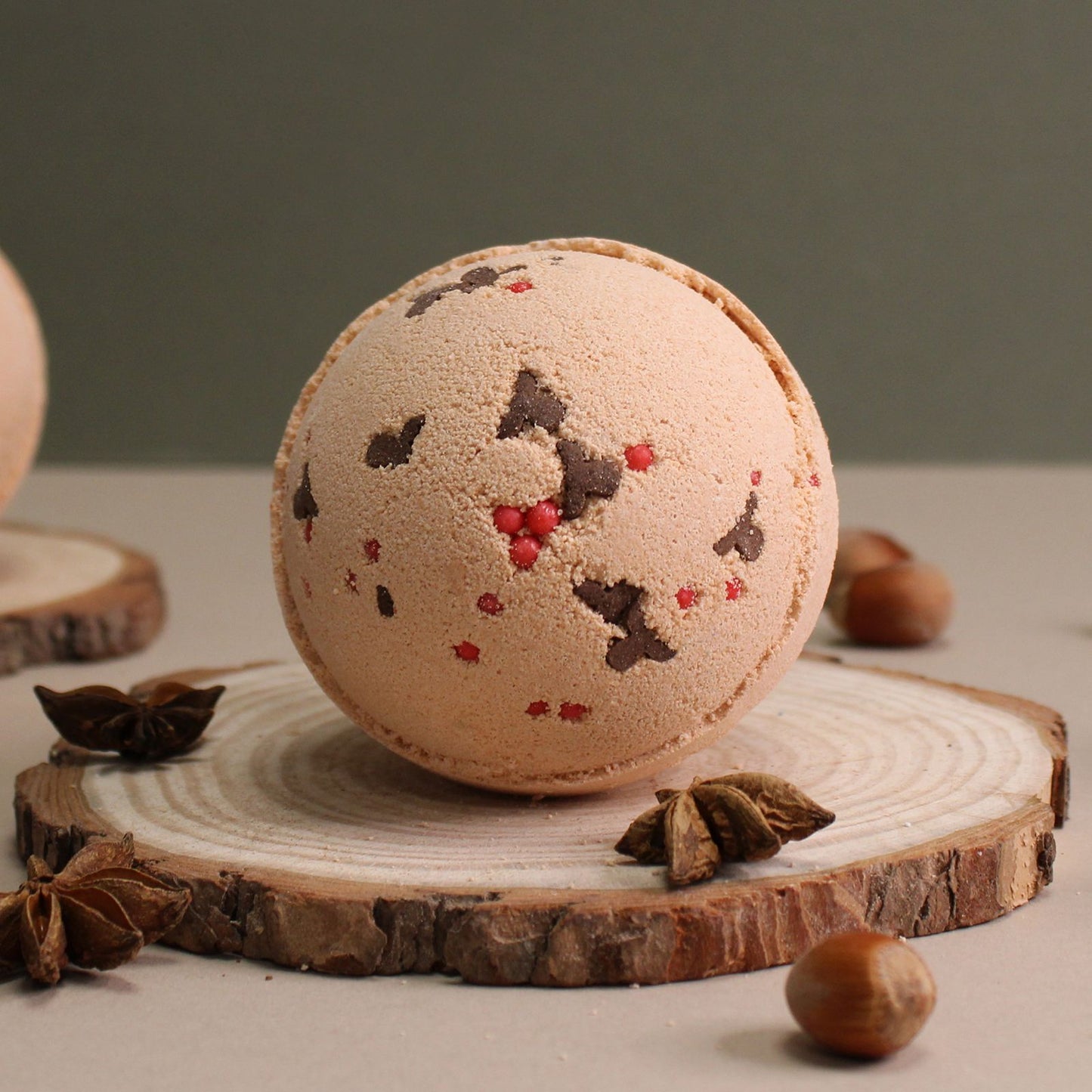 Reindeer and Red Nose Bath Bomb - Toffee & Caramel