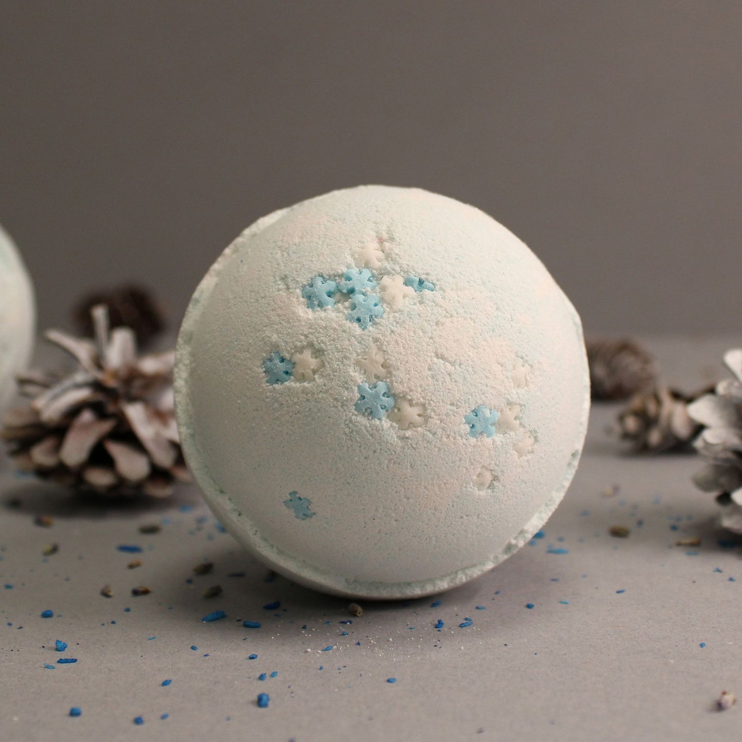 Snowflake Bath Bomb - Blueberries