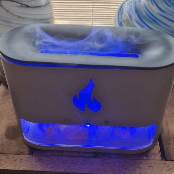 Blaze Aroma Diffuser - Himalayan Salt Chamber - USB-C - Flame Effect (Salt included)