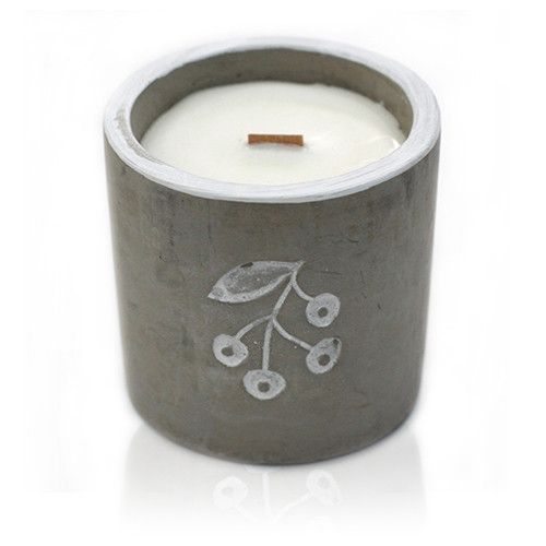 Medium Concrete Soy Candle - Berrys - Juniper & Sweet Gin