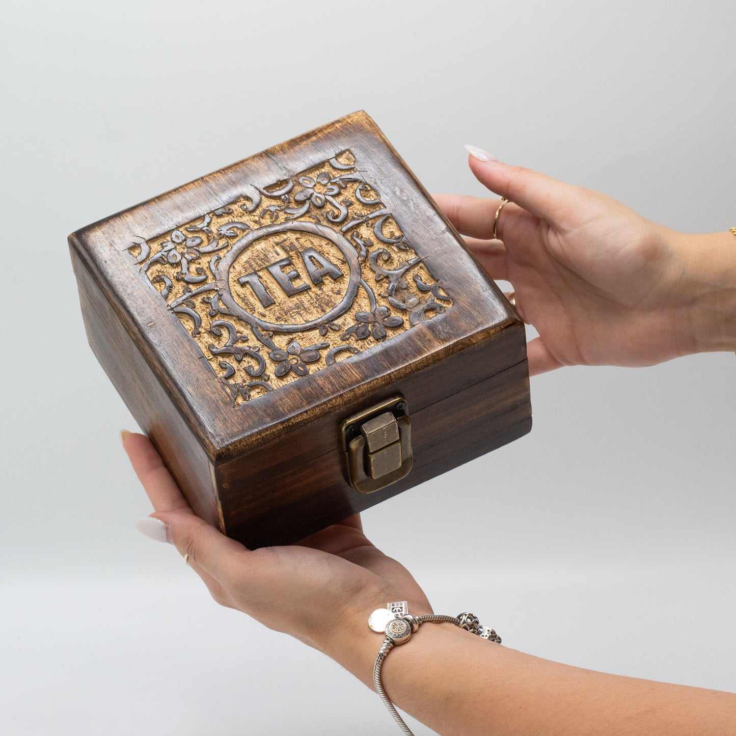 Hand-carved Mango Tea Box - 4 Compartments